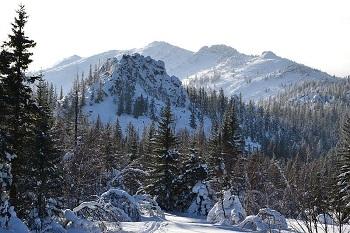 Новая лыжная трасса приняла первых лыжников на базе отдыха «Эко-парк Зюраткуль»
