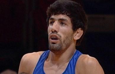 На чемпионате мира по спортивной борьбе россияне стартовали с трёх бронзовых медалей