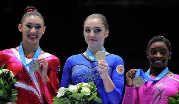 Мустафина стала чемпионкой мира на бревне