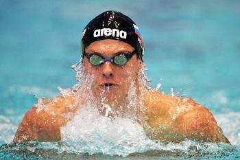 Морозов выиграл 2 заплыва в Сингапуре