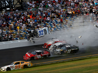 Трагедия на на гонках NASCAR в США
