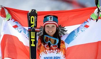 Анна Феннингер выиграла золото в супергиганте