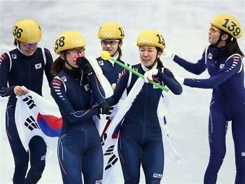 Сборная Южной Кореи выиграла женскую эстафету в шорт-треке