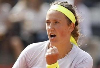 Азаренко обошла Шарапову в гонке WTA и заняла второе место