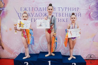Художественная гимнастика на станции метро Площадь Мужества Фото 3.